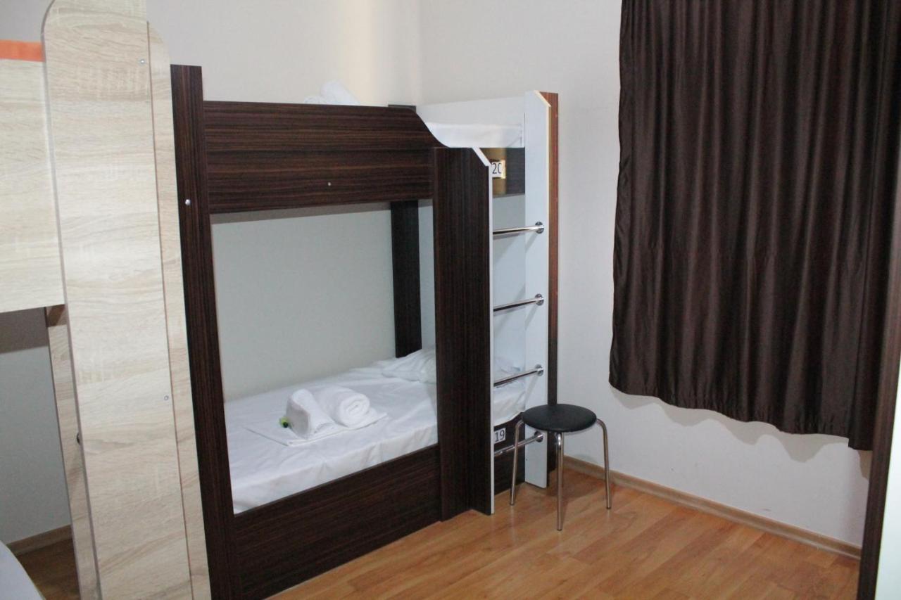 Tempus Hotel-Hostel Jerevan Exteriör bild