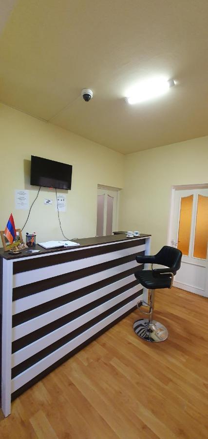 Tempus Hotel-Hostel Jerevan Exteriör bild