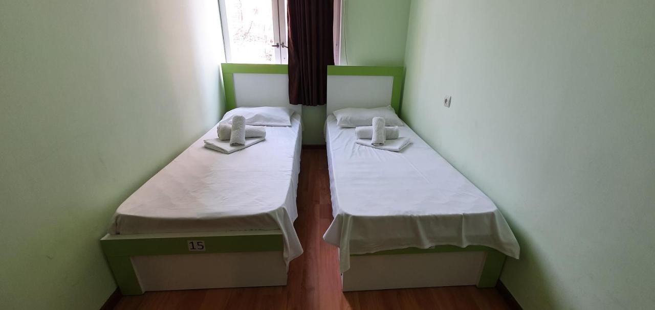 Tempus Hotel-Hostel Jerevan Exteriör bild